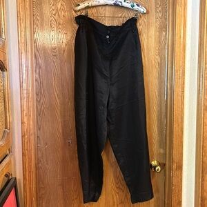 Vintage 80s with  tags from Limited. Balloon pants with drawstring waist. Size 0